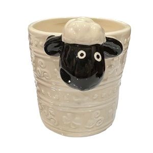 Royal Tara Irish Woolly Ware Sheep White Ceramic Tea Coffee Mug 13 fl‎ oz
